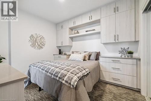 16 Concord Place Unit# 150, Grimsby, ON - Indoor Photo Showing Bedroom