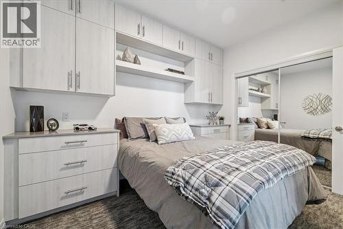 16 Concord Place Unit# 150, Grimsby, ON - Indoor Photo Showing Bedroom