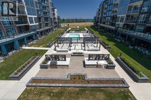 16 Concord Place Unit# 150, Grimsby, ON - Outdoor