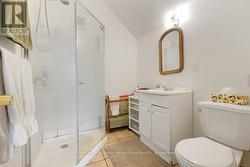 Upper unit Bath - 