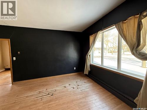 304 3Rd Avenue Sw, Eston, SK - Indoor Photo Showing Other Room