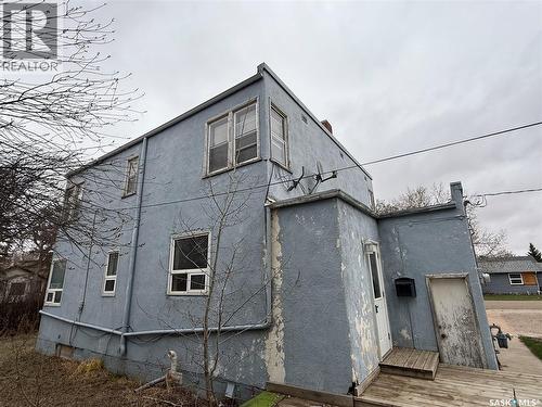 304 3Rd Avenue Sw, Eston, SK - Outdoor