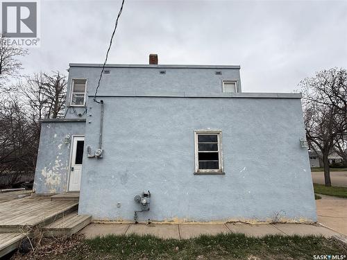 304 3Rd Avenue Sw, Eston, SK - Outdoor