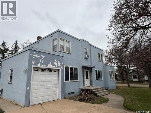 304 3Rd Avenue Sw, Eston, SK - Outdoor