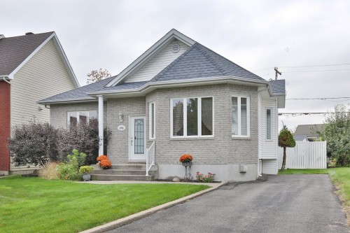 Façade - 292 Rue Louis-Pasteur, Saint-Jean-Sur-Richelieu, QC - Outdoor