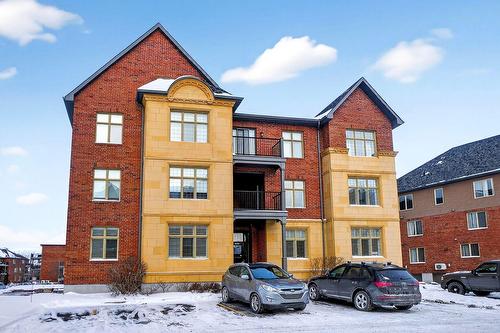 5-8090 Rue de Londres  Brossard, QC J4Y 0K6