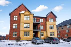 5-8090 Rue de Londres  Brossard, QC J4Y 0K6