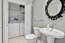 Powder room - 