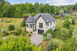 11 Ch. Cléophas-Scantland  Val-Des-Monts, QC J8N 7E4