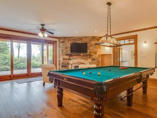 Family room - 199 Ch. Du Mont-Écho, Lac-Brome, QC - Indoor Photo Showing Other Room