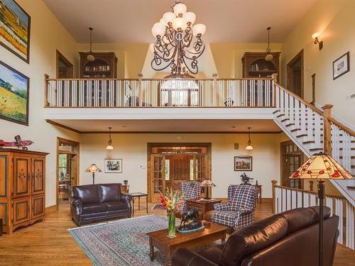 Living room - 199 Ch. Du Mont-Écho, Lac-Brome, QC - Indoor Photo Showing Living Room