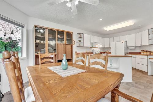 3-3038 Orchard Drive, Keremeos, BC - Indoor