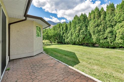 3-3038 Orchard Drive, Keremeos, BC - Outdoor