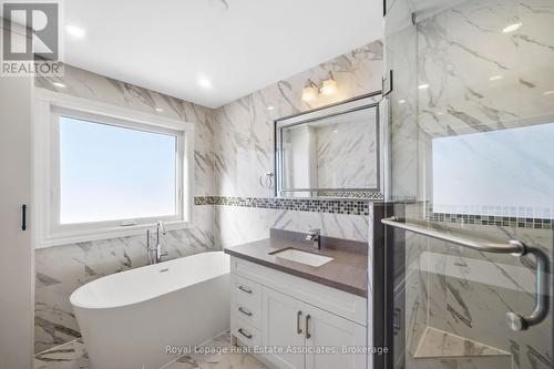 5836 Terrapark Trail, Mississauga, ON - Indoor Photo Showing Bathroom