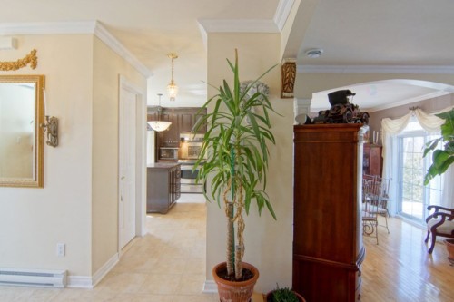 Passageway - 10625 Boul. Des Mille-Îles, Laval (Saint-François), QC - Indoor Photo Showing Other Room