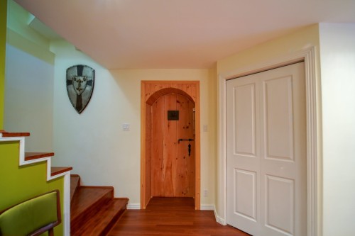 Staircase - 10625 Boul. Des Mille-Îles, Laval (Saint-François), QC - Indoor Photo Showing Other Room