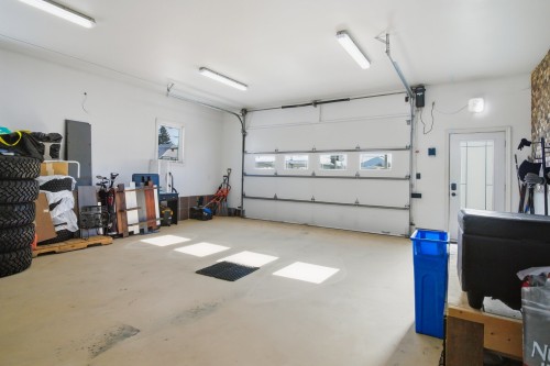 Grange - 25 Rue De Lannion, Gatineau (Masson-Angers), QC - Indoor Photo Showing Garage