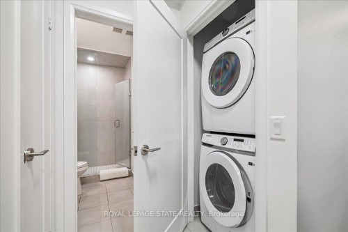 150-16 Concord Place, Grimsby, ON - Indoor Photo Showing Laundry Room