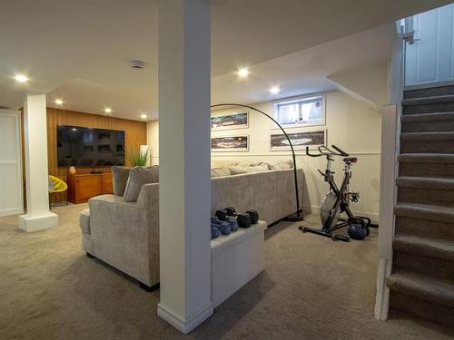 1013 Warsaw Ave, Winnipeg, MB 