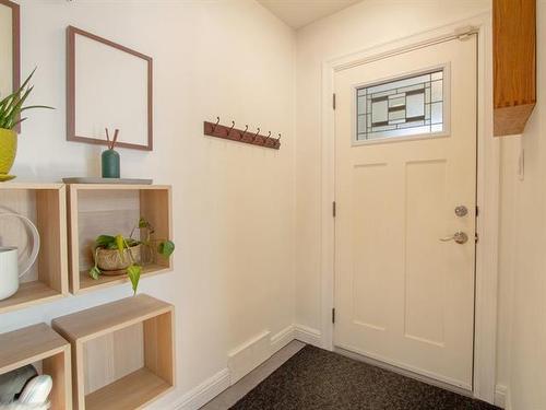 1013 Warsaw Ave, Winnipeg, MB 