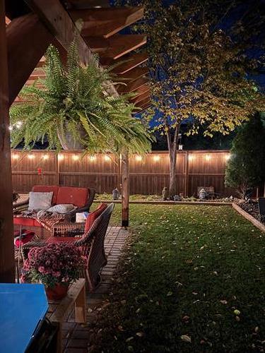 1013 Warsaw Ave, Winnipeg, MB 