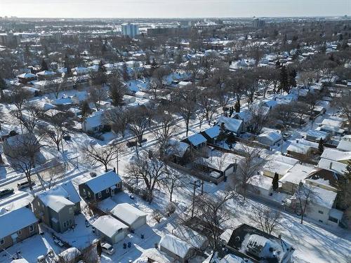 1013 Warsaw Ave, Winnipeg, MB 