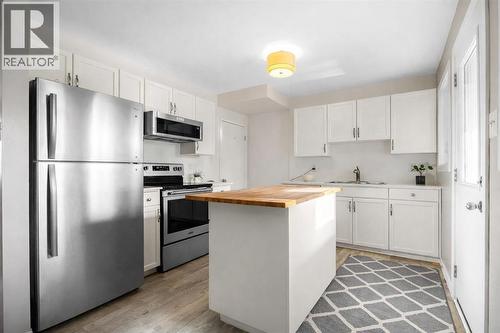 462 Killarney Glen Court SW  Calgary, AB T3E 7H4