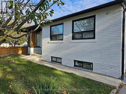 205 ELM AVENUE  Milton, ON L9T 2S7