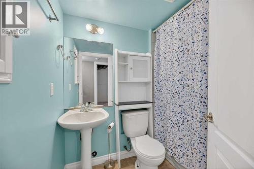 31 Valarosa Drive, Didsbury, AB - Indoor Photo Showing Bathroom