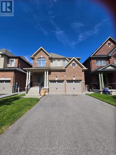 521 MCGREGOR FARM TRAIL  Newmarket, ON L3X 0H7