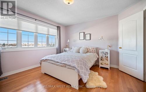 3rd Bedroom - 3374 Artesian Drive, Mississauga, ON - Indoor Photo Showing Bedroom