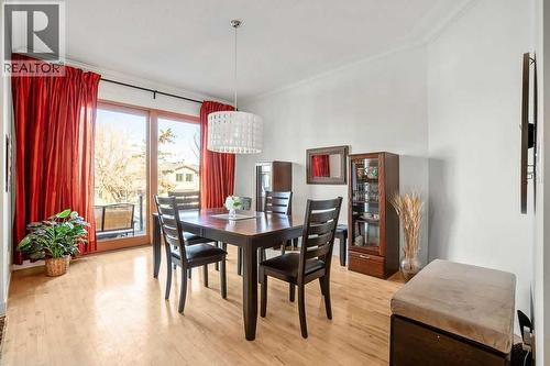 47 28 Avenue Sw, Calgary, AB - Indoor Photo Showing Dining Room