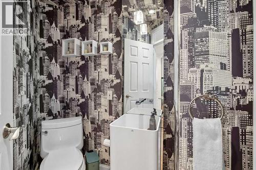 47 28 Avenue Sw, Calgary, AB - Indoor