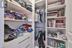 Walk in Closet - 