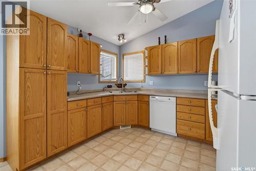 343 Bernard Bay, Prince Albert, SK - Indoor Photo Showing Kitchen With Double Sink
