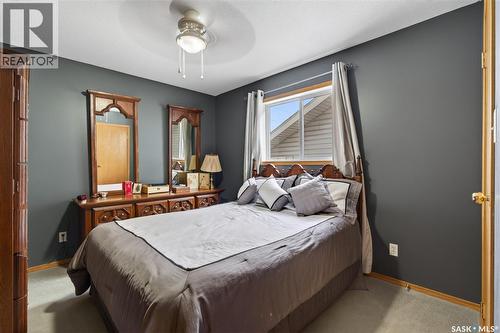 343 Bernard Bay, Prince Albert, SK - Indoor Photo Showing Bedroom