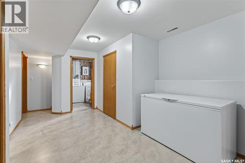 343 Bernard Bay, Prince Albert, SK - Indoor Photo Showing Other Room