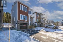 70 Pearlgarden Close  Dartmouth, NS B2X 0C2