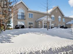 2B - 51 ROBSON COURT  Ottawa, ON K2K 2W1