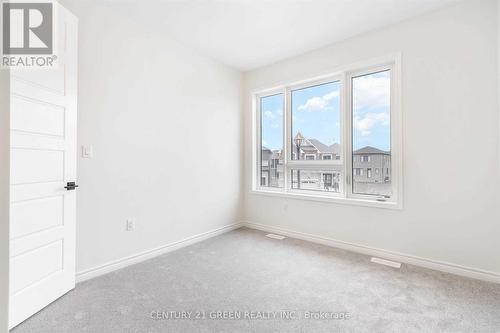 3140 Willowridge Path, Pickering, ON - Indoor Photo Showing Other Room