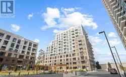 307 - 8 BEVERLEY GLEN BOULEVARD  Vaughan, ON L4J 0L5