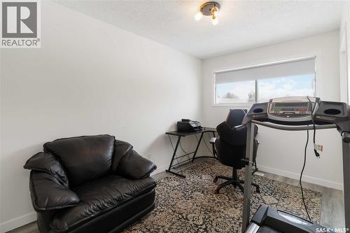 321 Guelph Crescent, Saskatoon, SK - Indoor