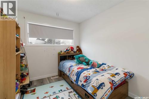 321 Guelph Crescent, Saskatoon, SK - Indoor Photo Showing Bedroom