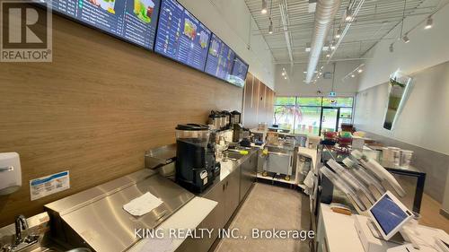 966 Dundas Street E, Mississauga, ON 