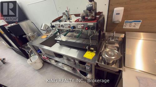 966 Dundas Street E, Mississauga, ON 