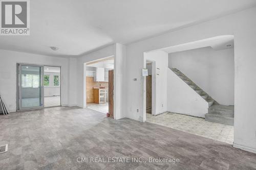 135 Madison Avenue S, Kitchener, ON - Indoor Photo Showing Other Room