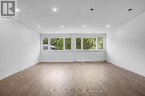 135 Madison Avenue S, Kitchener, ON - Indoor Photo Showing Other Room