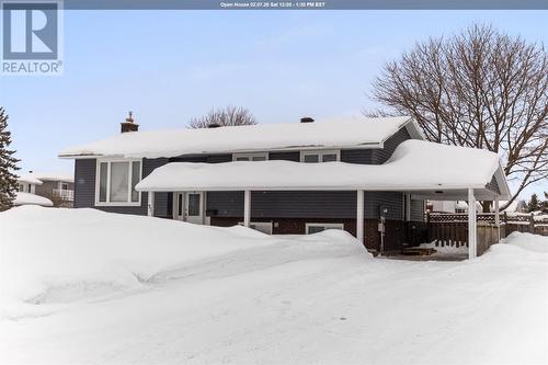 31 Norden CRES  Sault Ste. Marie, ON P6B 5T1