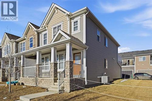 752 Osborne Drive SW  Airdrie, AB T4B 5E5