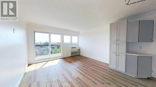 6 - 308 Second Street E, Cornwall, ON - Indoor Photo Showing Other Room